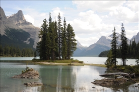 Maligne Lake